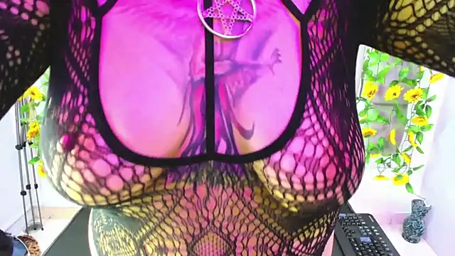 Fenix Lilith online show from 10-16-25, 12:28