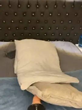 Nicky gh online show from 12-21-25, 09:22