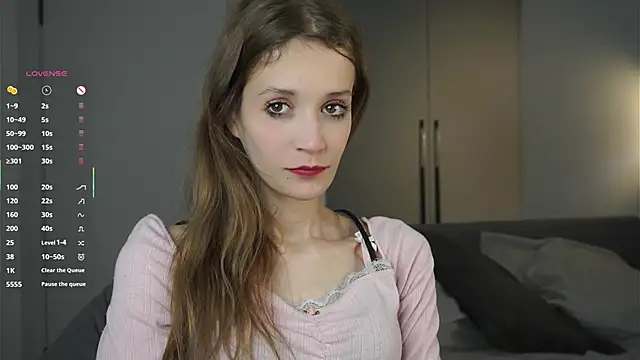 WildaHeldreth online show from 10-20-25, 04:51