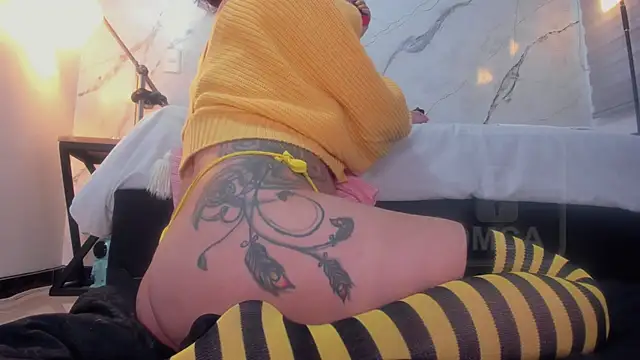 Snapshot of ailin_curl chatting on 12-30-24, 09:50 ailin curl online show from 12-30-24, 09:50