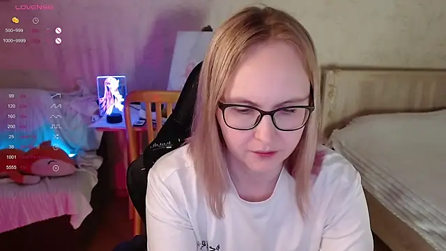 Agatha Mott online show from 11-08-25, 03:07