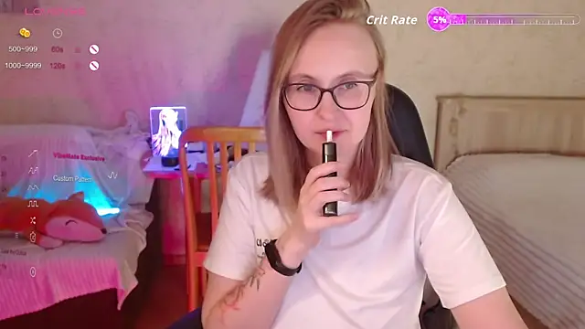 Agatha Mott online show from 12-19-25, 02:18