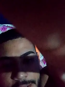 Snapshot of Elgroney23 chatting on 12-04-25, 01:15 Elgroney23 online show from 12-04-25, 01:15