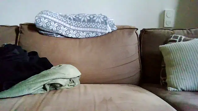 Snapshot of pietjepuk1310 chatting on 02-18-25, 02:16 pietjepuk1310 online show from 02-18-25, 02:16