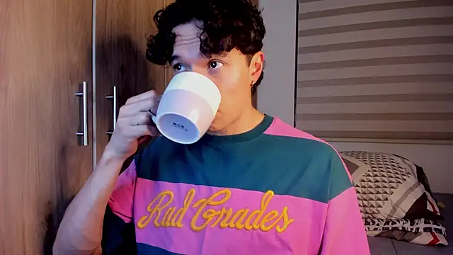 Snapshot of Mastrangelo_xxx chatting on 01-08-26, 04:26 Mastrangelo xxx online show from 01-08-26, 04:26