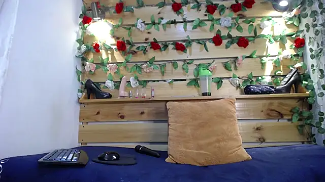 sharol heart  online show from 02-18-25, 09:54