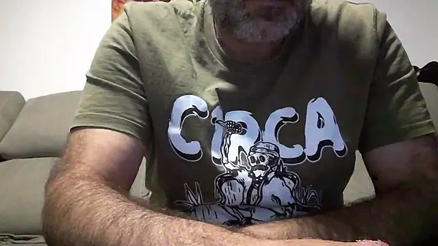 Snapshot of arka6 chatting on 04-08-26, 09:04 arka6 online show from 04-08-26, 09:04