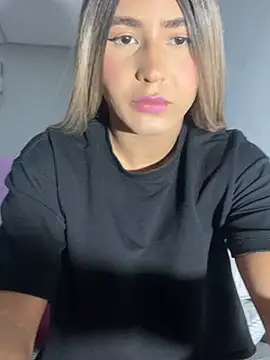 Snapshot of Megan2077 chatting on 01-17-26, 11:48 Megan2077 online show from 01-17-26, 11:48