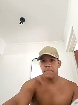 Snapshot of liamlara chatting on 03-18-25, 02:48 liamlara online show from 03-18-25, 02:48