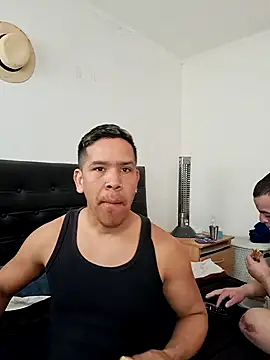 Snapshot of liamlara chatting on 09-09-25, 01:32 liamlara online show from 09-09-25, 01:32