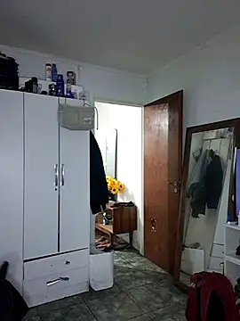 Snapshot of liamlara chatting on 11-03-25, 12:24 liamlara online show from 11-03-25, 12:24