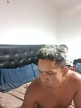 Snapshot of liamlara chatting on 01-12-26, 03:01 liamlara online show from 01-12-26, 03:01