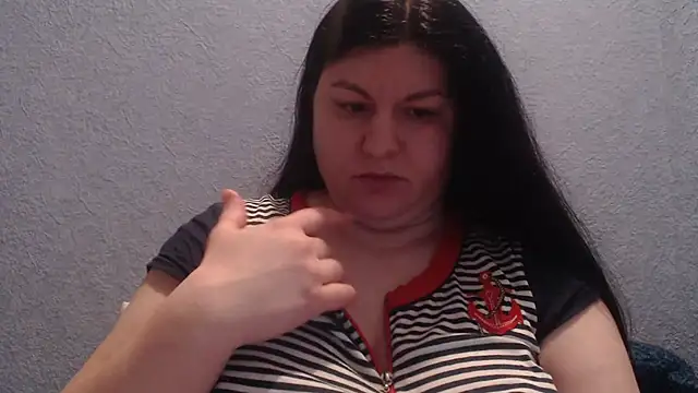 KiraSwee online show from 01-18-26, 07:06