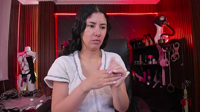 XiaQueen online show from 10-21-25, 11:22