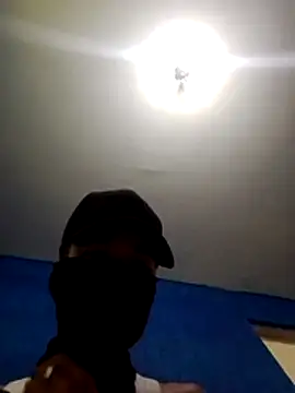 Snapshot of 1Dseralmora2 chatting on 10-22-25, 09:36 1Dseralmora2 online show from 10-22-25, 09:36