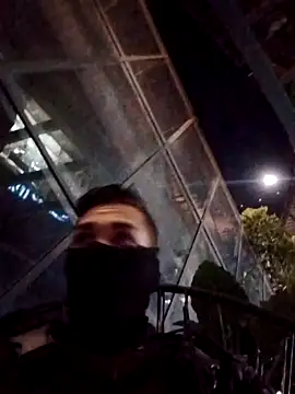 Snapshot of 1Dseralmora2 chatting on 11-06-25, 11:00 1Dseralmora2 online show from 11-06-25, 11:00