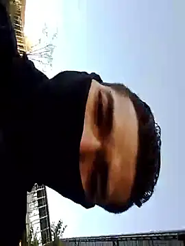 Snapshot of 1Dseralmora2 chatting on 11-12-25, 01:44 1Dseralmora2 online show from 11-12-25, 01:44