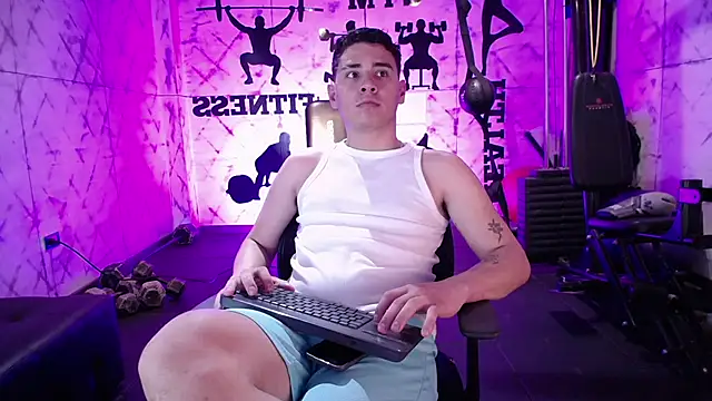 Gabriell ramirez online show from 10-06-25, 03:48