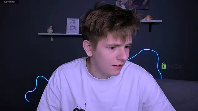 Snapshot of jimmie_hot chatting on 09-28-25, 06:46 jimmie hot online show from 09-28-25, 06:46