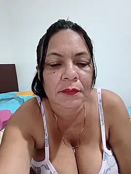 Snapshot of thefuckingowneroftits chatting on 04-08-26, 04:34 thefuckingowneroftits online show from 04-08-26, 04:34