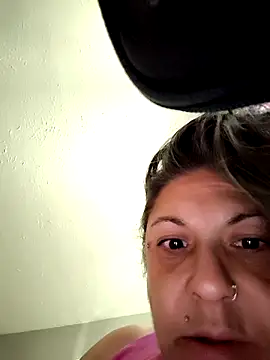 Snapshot of GsSpot69 chatting on 09-30-25, 03:28 GsSpot69 online show from 09-30-25, 03:28