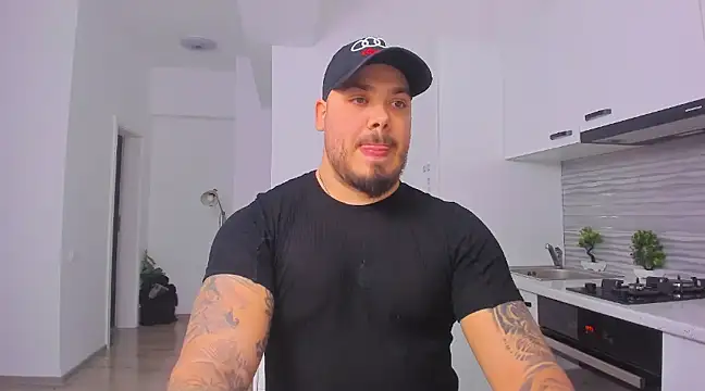 Snapshot of ZackMasterss chatting on 02-04-25, 10:55 ZackMasterss online show from 02-04-25, 10:55