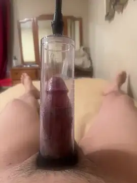 Snapshot of aleds17668 chatting on 03-05-25, 02:12 aleds17668 online show from 03-05-25, 02:12