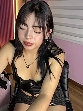 Snapshot of Valu_euphoria chatting on 02-08-25, 11:34 Valu euphoria online show from 02-08-25, 11:34