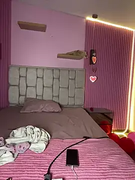 Snapshot of Valu_euphoria chatting on 02-22-25, 01:46 Valu euphoria online show from 02-22-25, 01:46