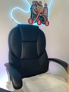 Snapshot of Valu_euphoria chatting on 01-08-26, 09:06 Valu euphoria online show from 01-08-26, 09:06