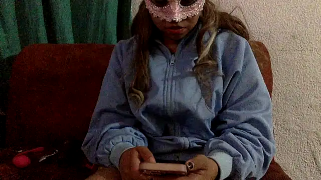 Snapshot of sharonlopez9611 chatting on 02-22-25, 05:12 sharonlopez9611 online show from 02-22-25, 05:12