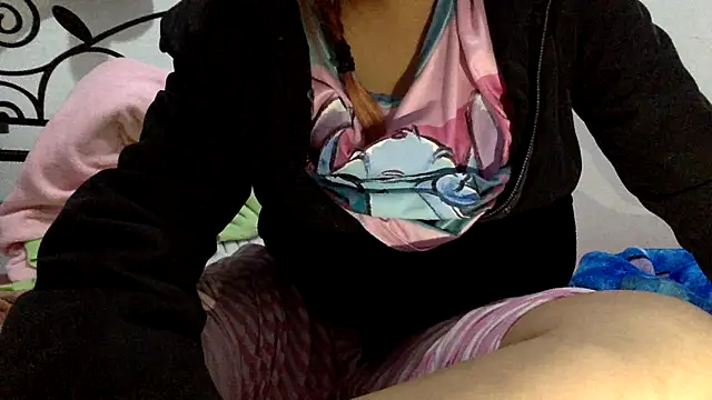 sharonlopez9611 online show from 12-03-25, 04:09