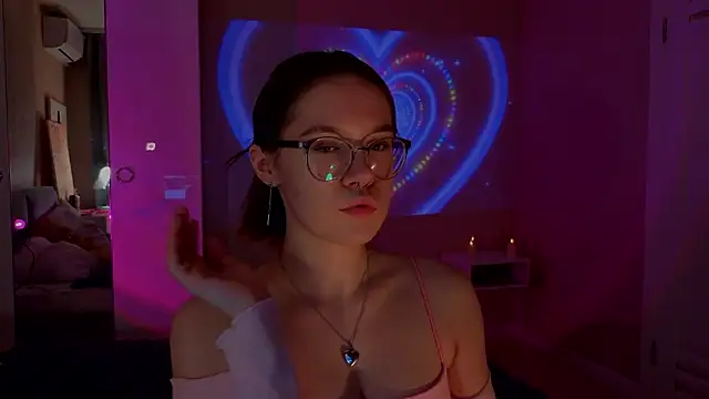 Mia Luw online show from 02-01-26, 09:13