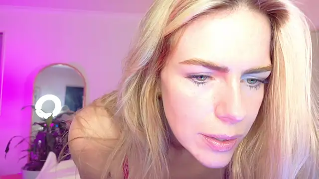 oliviafranciis online show from 07-20-26, 05:00