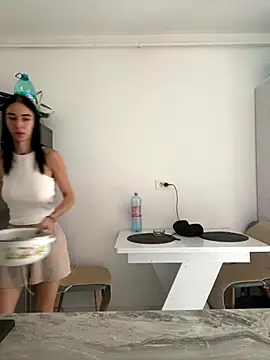 Celine Roxelle online show from 09-09-25, 10:15