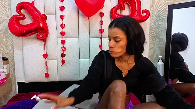 dafnnelewis online show from 02-17-26, 11:18