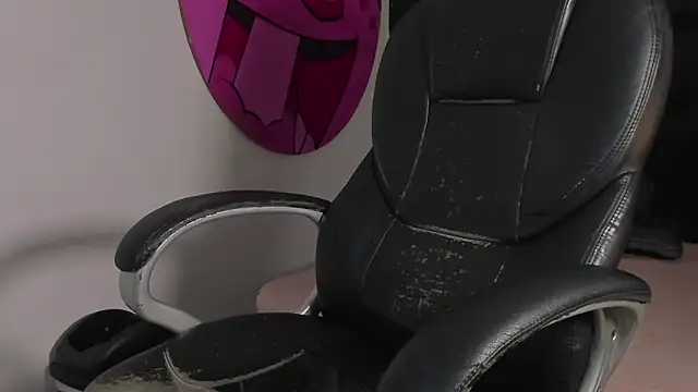 ISAAC CRYSTON online show from 10-17-25, 07:38