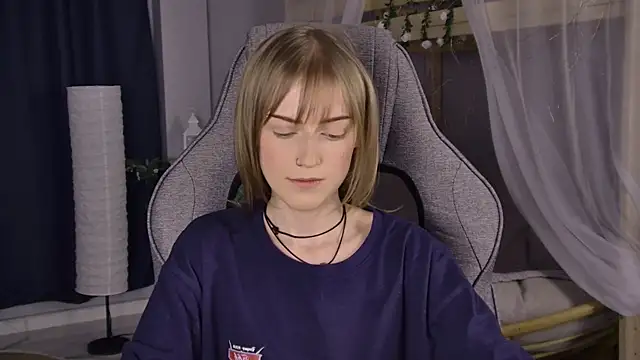 KiraMontoya online show from 05-08-26, 11:43