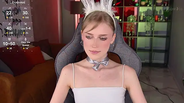 KiraMontoya online show from 06-25-26, 03:27