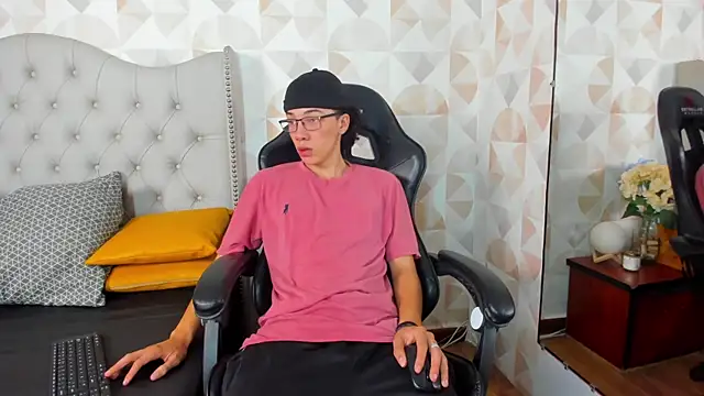 Gadiel Sex online show from 03-06-25, 01:35