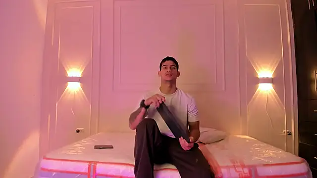 ANDRES STUD online show from 06-25-26, 03:39