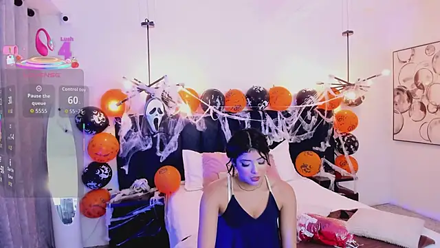 nattashaa7 online show from 10-31-25, 11:11