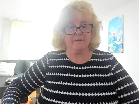 NoraJohnson6 online show from 10-04-25, 01:31