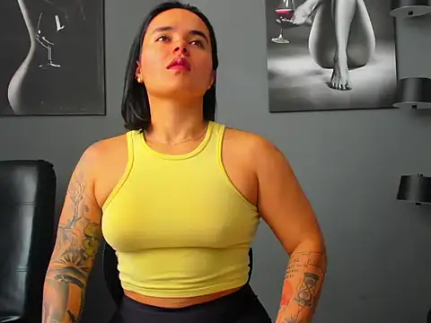 karlyjons12 online show from 03-17-26, 02:09