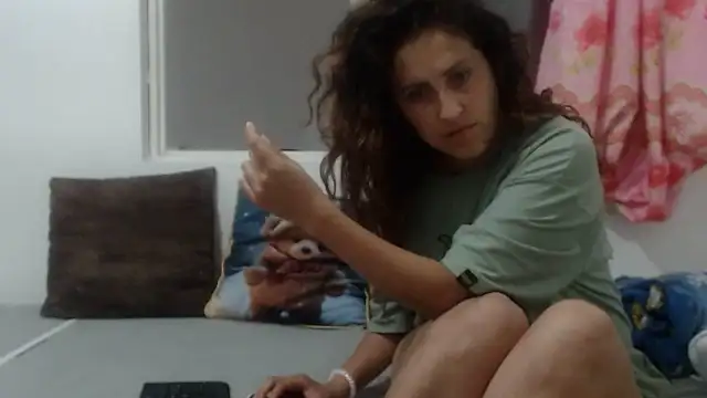 jeans and emma online show from 09-16-25, 12:00