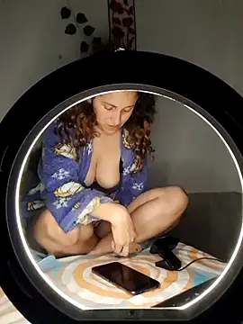 jeans and emma online show from 11-22-25, 02:21