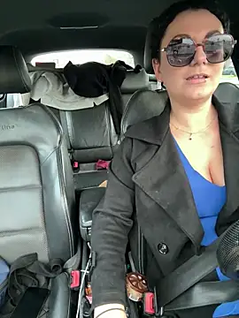 Snapshot of Loveblackzilla chatting on 11-11-25, 03:34 Loveblackzilla online show from 11-11-25, 03:34