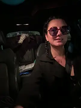 Snapshot of Loveblackzilla chatting on 11-28-25, 05:26 Loveblackzilla online show from 11-28-25, 05:26