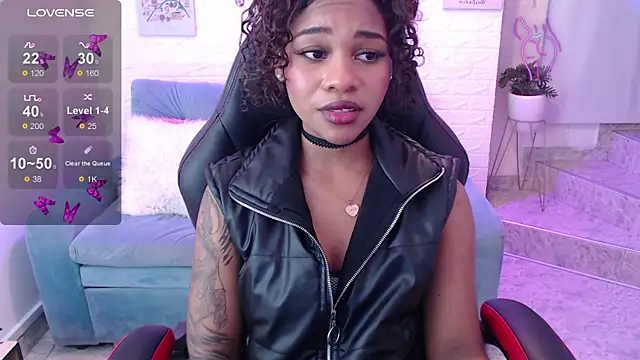 tylla  online show from 03-11-25, 10:07