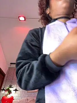 tylla  online show from 03-13-25, 10:47